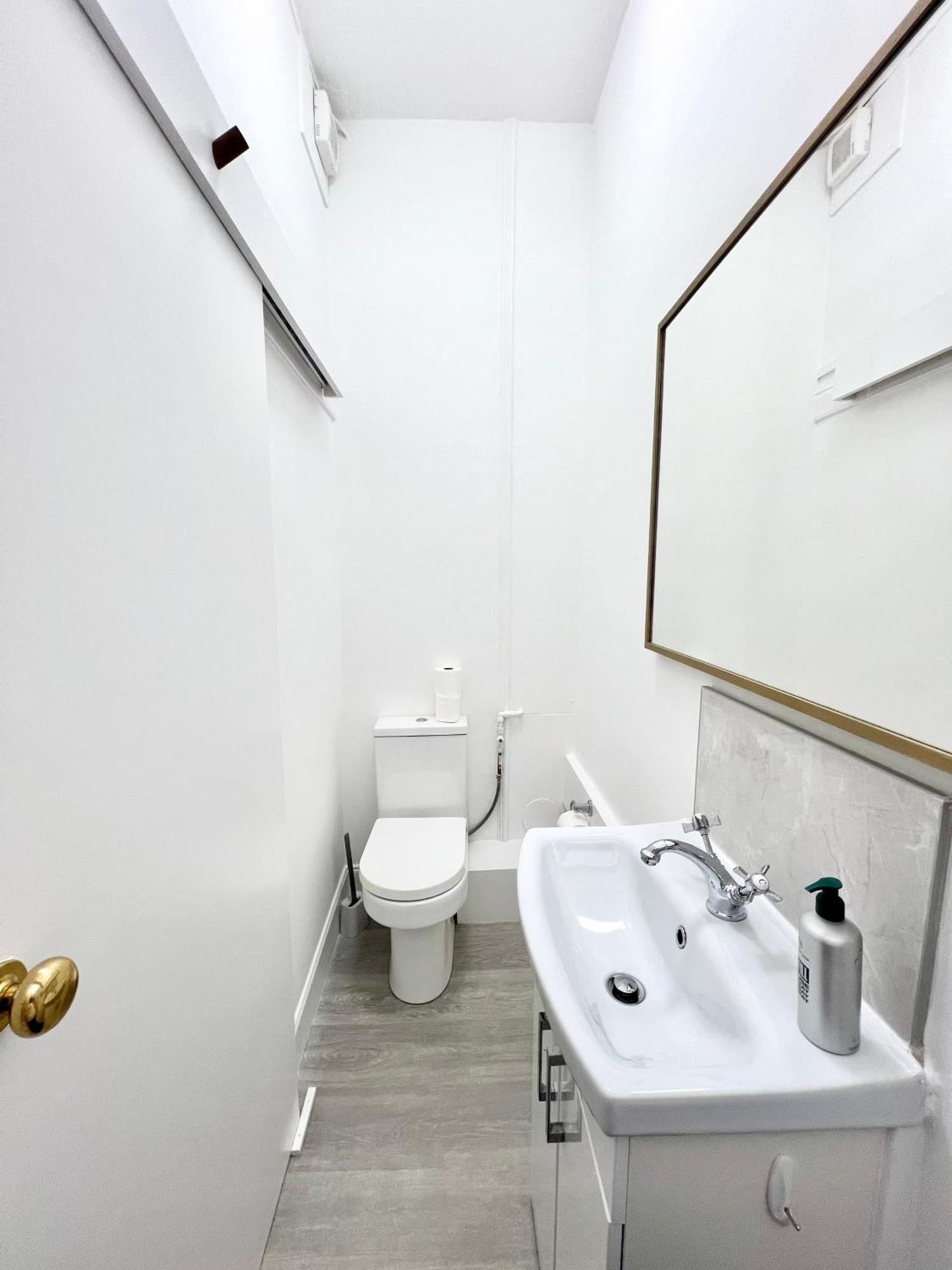 Bright Old Town City Centre Apartment Edinburgh Ngoại thất bức ảnh